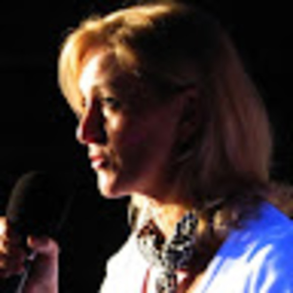 Meet your Posher, Helene - Picture 1 of 1